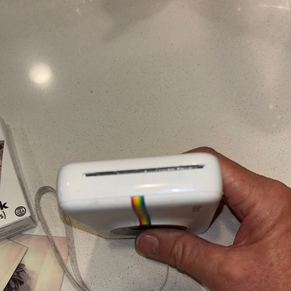 Polaroid Snap Camera Tested Comes W/Some Film